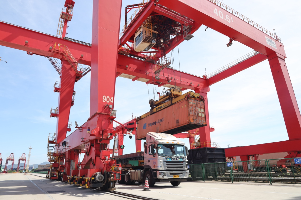 VSport-胜利资源津巴布韦Bikita矿山首批透锂长石精矿到港